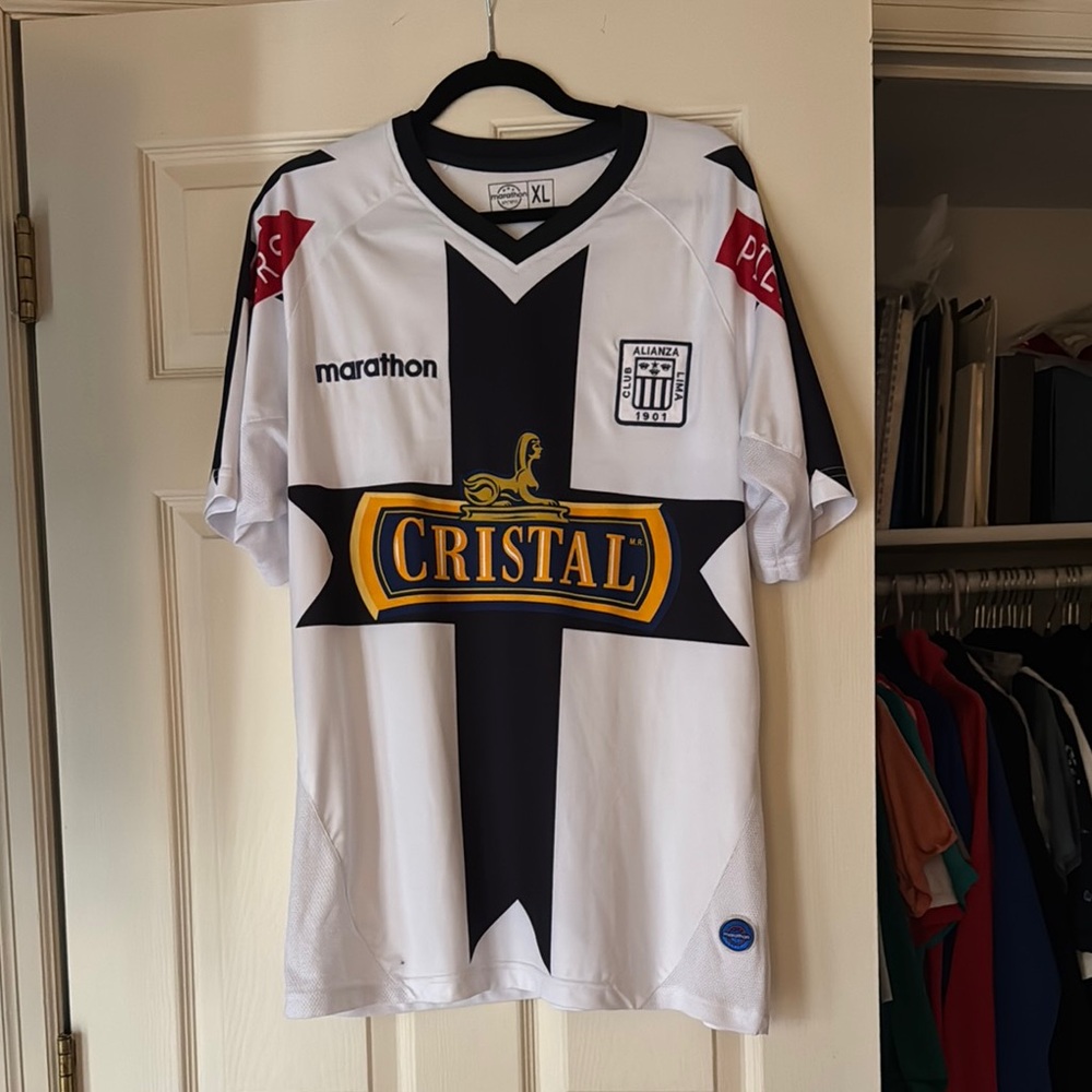 Marathon Alianza Lima Soccer Jersey - Black and White